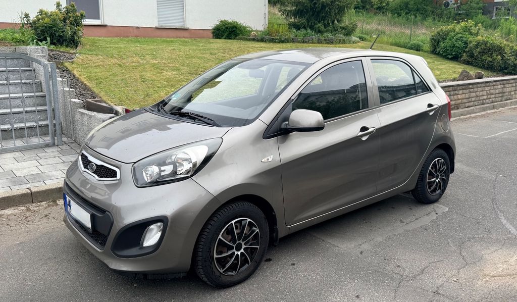 Kia Picanto 81.000 km 5.200 &euro; Würzburg 97078