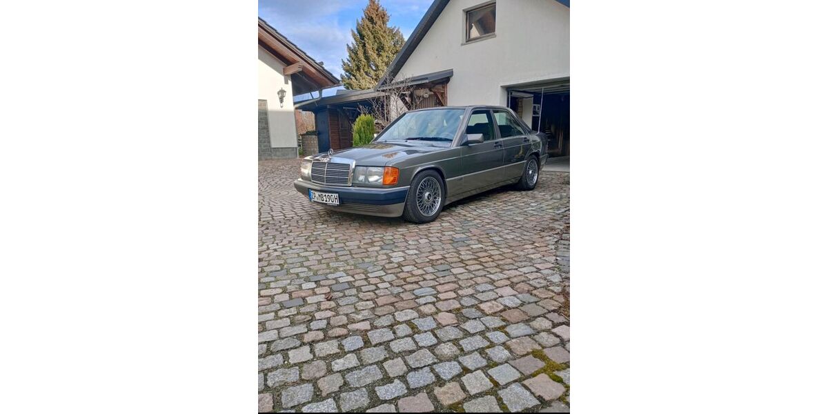 Mercedes-Benz 190 135.000 km 12.500 &euro; Dresden 01257