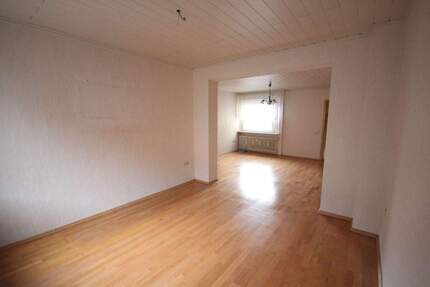 Charmante 2,5-Zimmer-Wohnung mit Gartenmitbenutzung - ca. 85 m² in Hürth-Hermülheim 2 zimmer