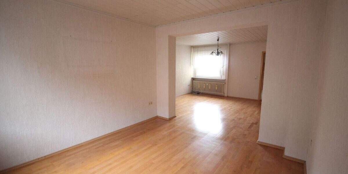 Charmante 2,5-Zimmer-Wohnung mit Gartenmitbenutzung - ca. 85 m² in Hürth-Hermülheim 2 zimmer