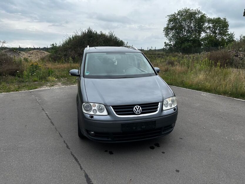 VW Touran 371.000 km 1.399 € Wesendorf 29392