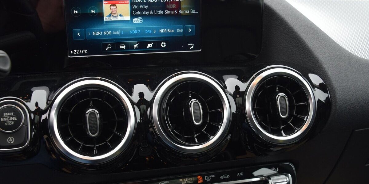 Mercedes-Benz GLA 200 d Style Aut.8G Navi*Panorama*Leder*LED* 142.165 km 22.980 &euro; Rastede 26160