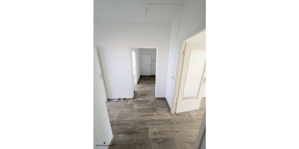 Etagenwohnung Limbach-Oberfrohna Oberfrohna - 2 Zimmer, 61 m&sup2;, 331&euro; | Angebot:26805947