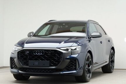 Audi RSQ8 2.100 km 173.420 &euro; Mühlheim 63165