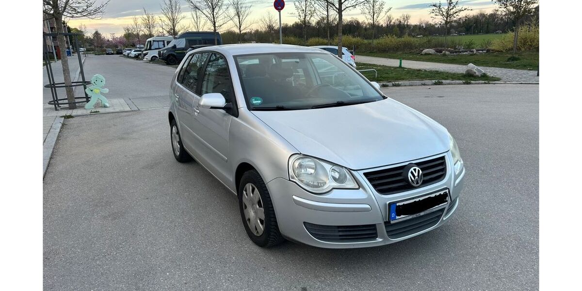 VW Polo 113.335 km 2.599 &euro; München 81245