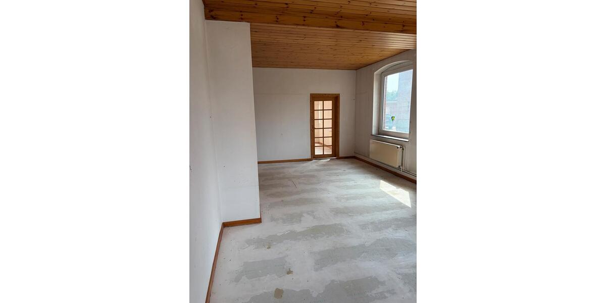 Einfamilienhaus Nordsehl - 8 Zimmer, 180 m&sup2;, 248.000&euro; | Angebot:26987998