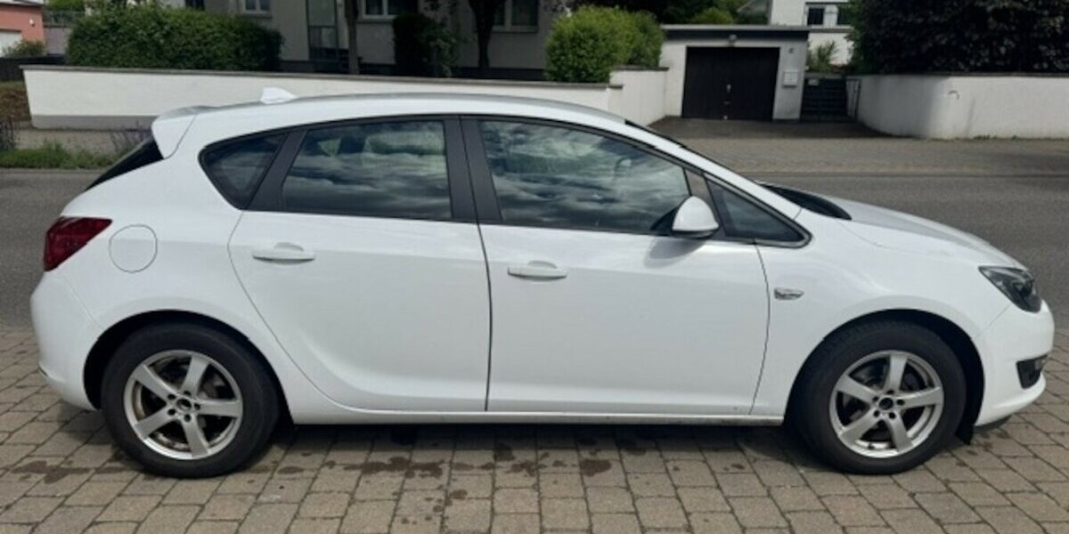Opel Astra J 1.6 Lim. 5-trg. Selection 165.210 km 3.990 &euro; Neckarsulm 74172
