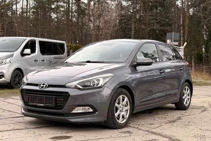 Hyundai i20 49.586 km 10.799 &euro; St. Gangloff 07629