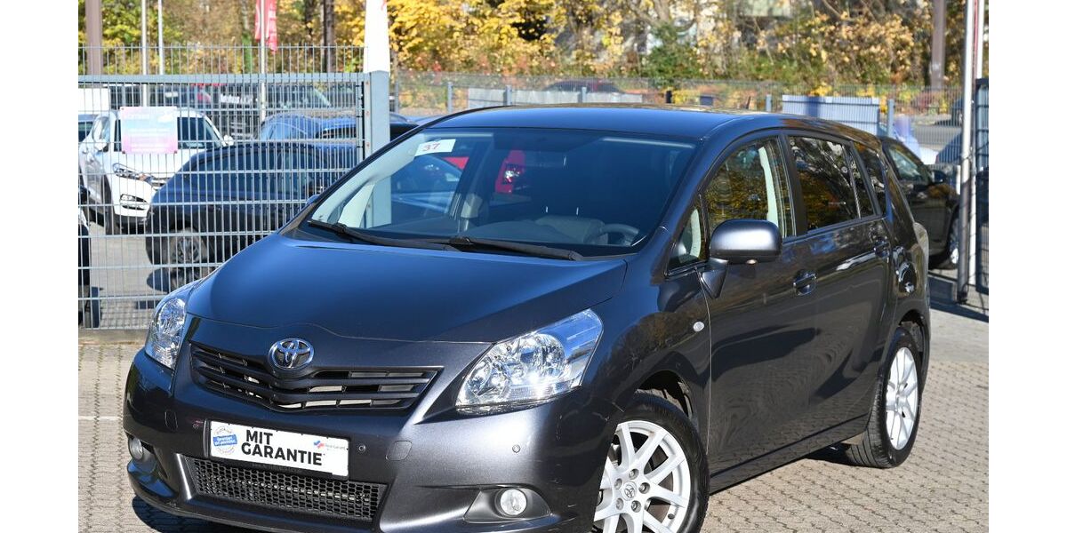 Toyota Verso 119.298 km 9.490 € Laatzen 30880