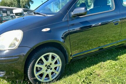 Toyota Yaris 122.928 km 1.300 &euro; Rostock 18147