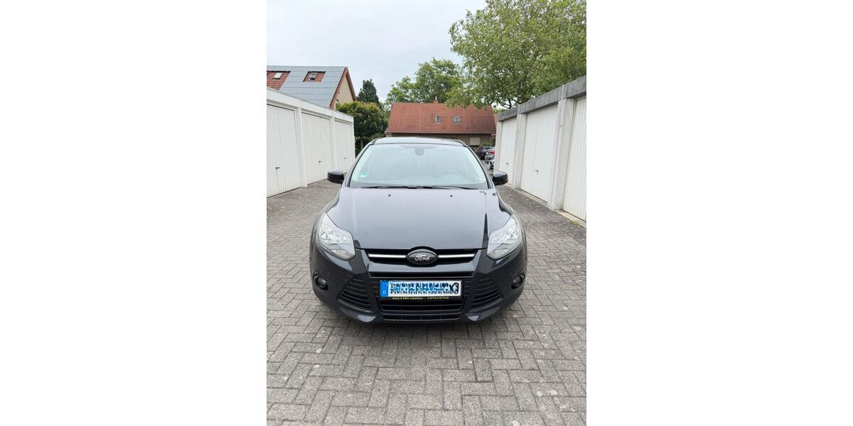 Ford Focus 241.200 km 4.799 &euro; Paderborn 33100