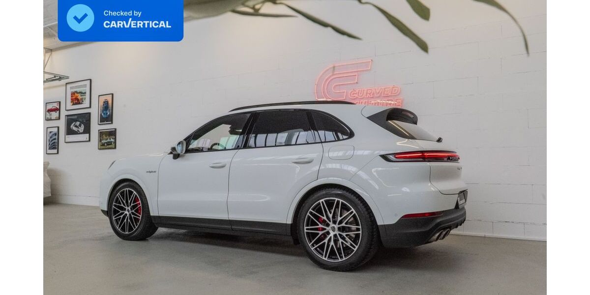Porsche Cayenne 31.400 km 96.900 &euro; Leipzig 04357