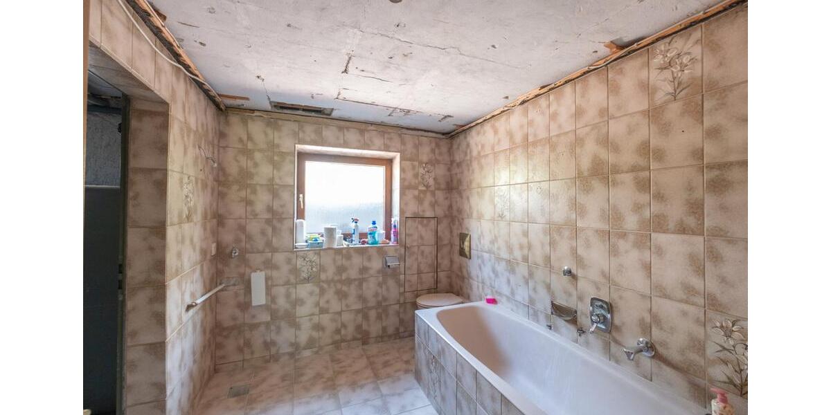 Doppelhaushälfte Albstadt Gemarkung Onstmettingen - 7 Zimmer, 155 m&sup2;, 115.000&euro; | Angebot:26902394