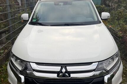 Mitsubishi Outlander 149.100 km 18.490 € Erlabrunn 97250