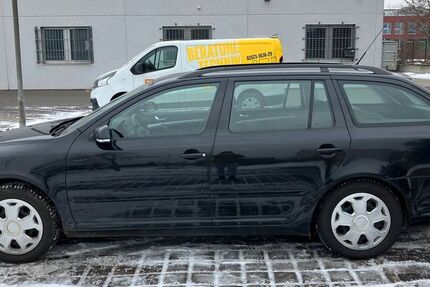 Skoda Octavia 189.000 km 999 &euro; senftenberg 01968