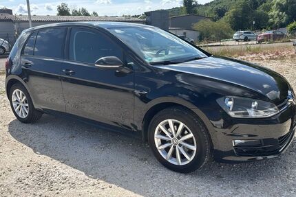 VW Golf 106.000 km 8.300 &euro; Königsbronn 89551