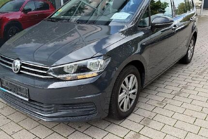 VW Touran 156.890 km 13.850 &euro; Böblingen 71034