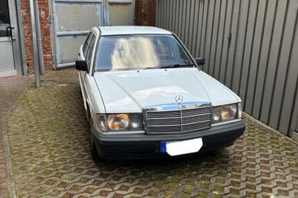 Mercedes-Benz 190 213.500 km 3.100 &euro; Grevesmühlen 23936