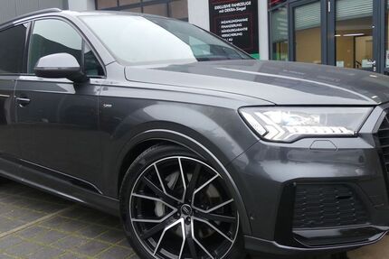 Audi Q7 84.631 km 64.800 € Berlin 13156