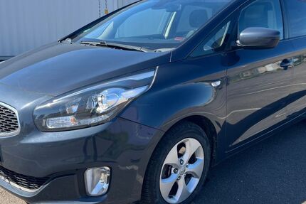 Kia Carens 216.000 km 3.690 &euro; Berlin 12057