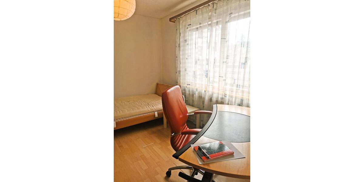Etagenwohnung Villingen-Schwenningen Schwenningen - 1 Zimmer, 20 m&sup2;, 300&euro; | Angebot:26348694