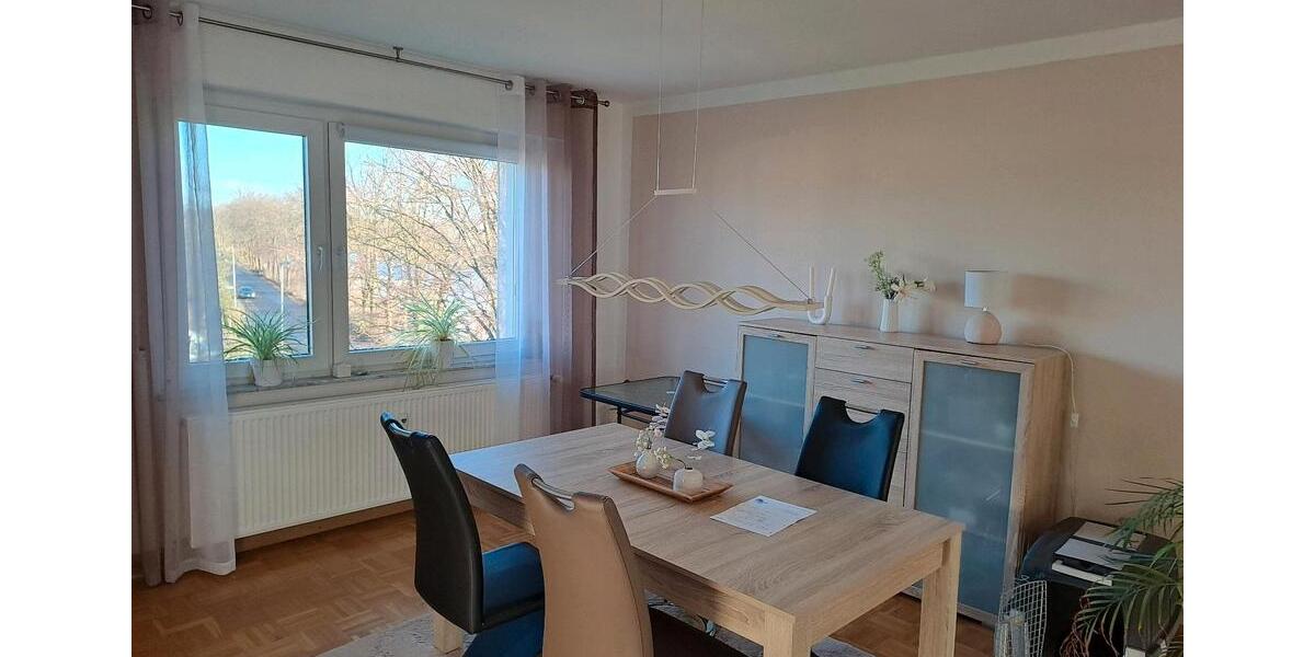 Provisionsfreie 3-Zimmer-Eigentumswohnung mit Blick auf 's Wasser 3 zimmer