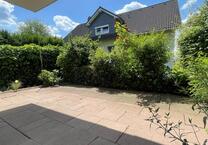 Bensberg Lückerath - 3-Zimmerwohnung mit Sonnen-Terrasse + Garten