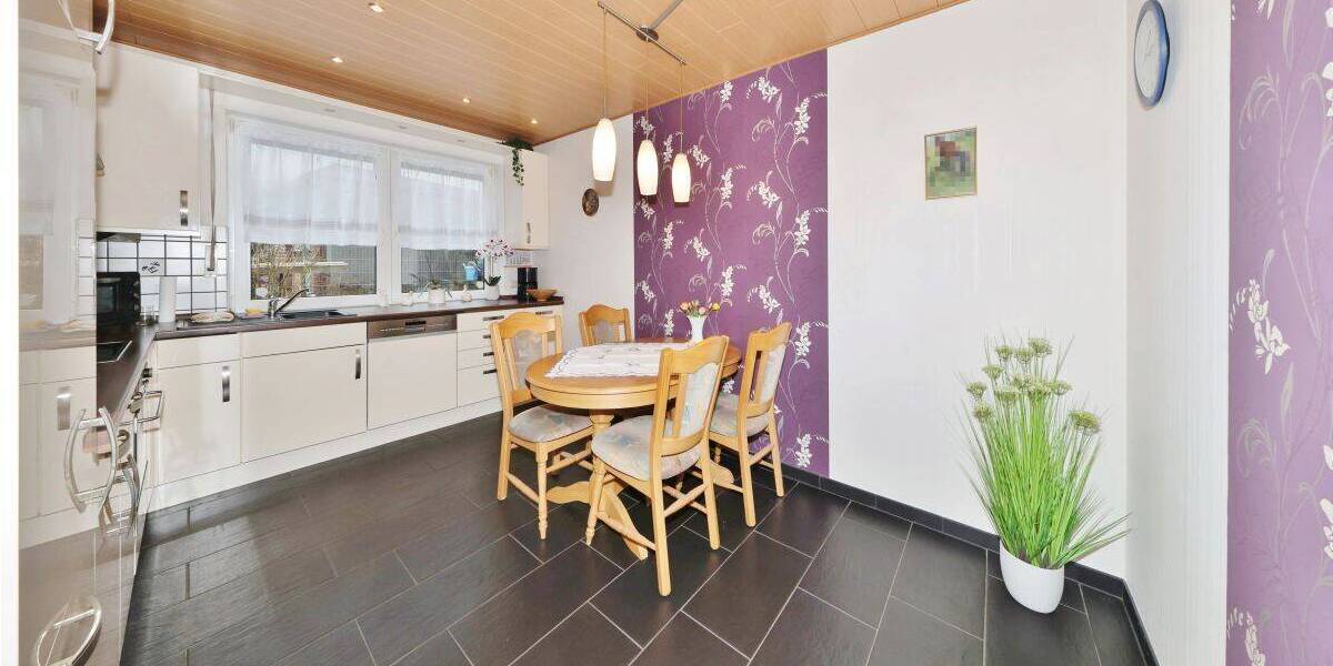 Einfamilienhaus Wilhelmshaven Fedderwarden - 8 Zimmer, 203 m&sup2;, 279.000&euro; | Angebot:26851798