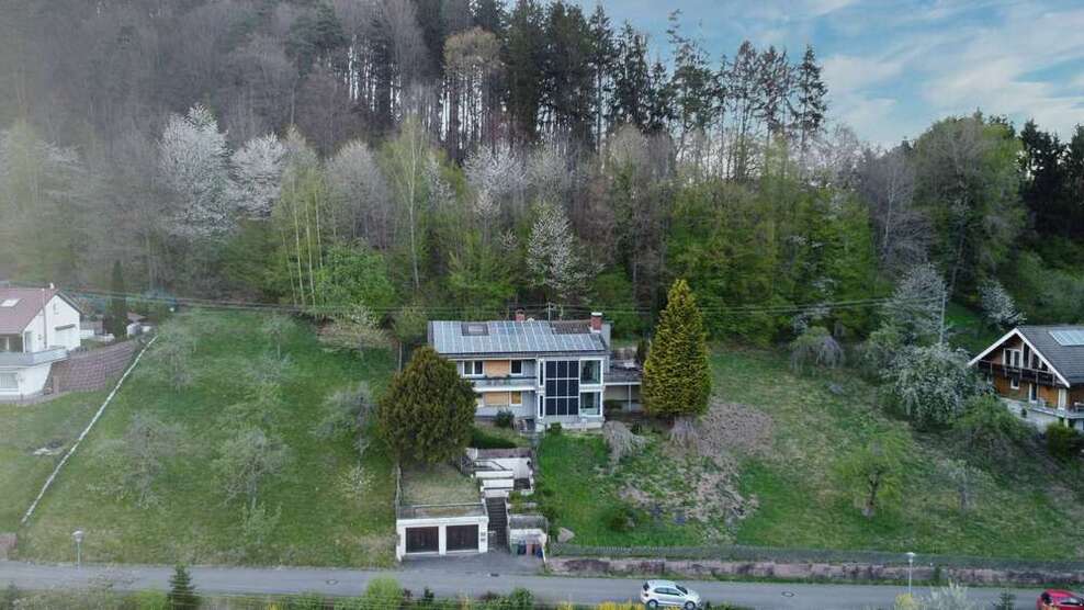 Panorama ZFH mit sagenhaftem Ausblick Energieeffizient & am Waldrand Garten,Balkone & Terrasse 7 zimmer