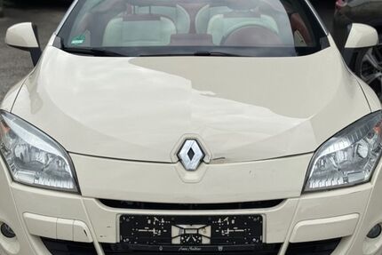 Renault Megane 122.989 km 2.990 € Freising 85354