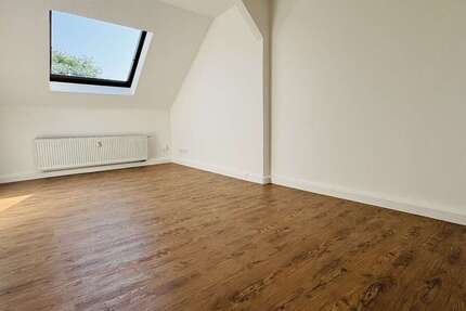 Wohnung Chemnitz Altendorf - 4 Zimmer, 85 m&sup2;, 599&euro; | Angebot:25638198