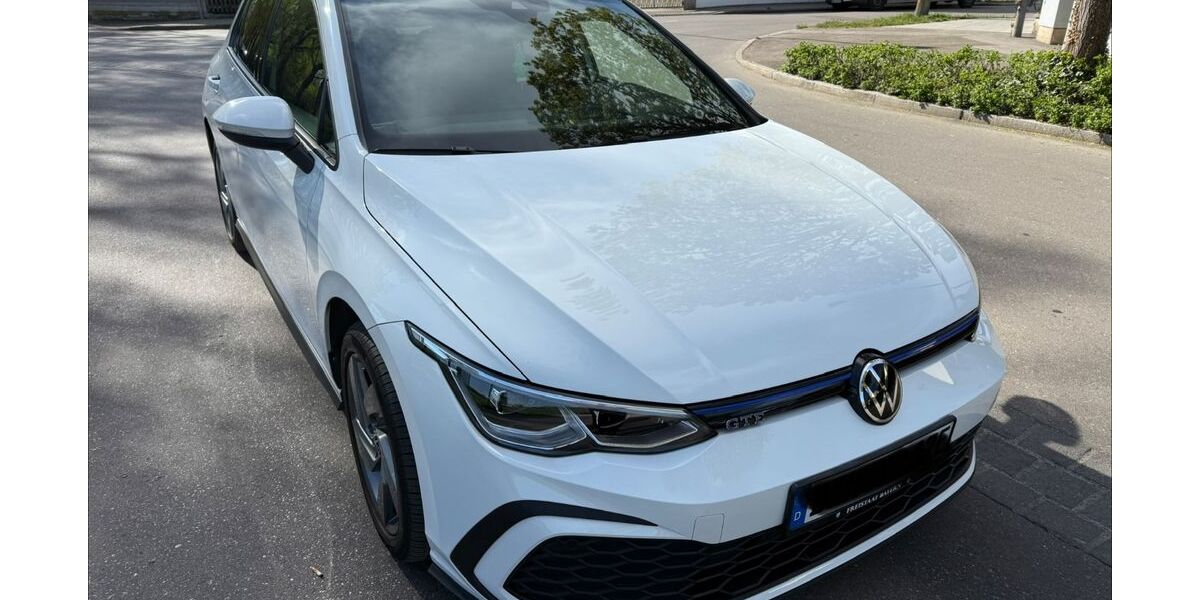 VW Golf 44.000 km 21.690 &euro; Dachau 85221