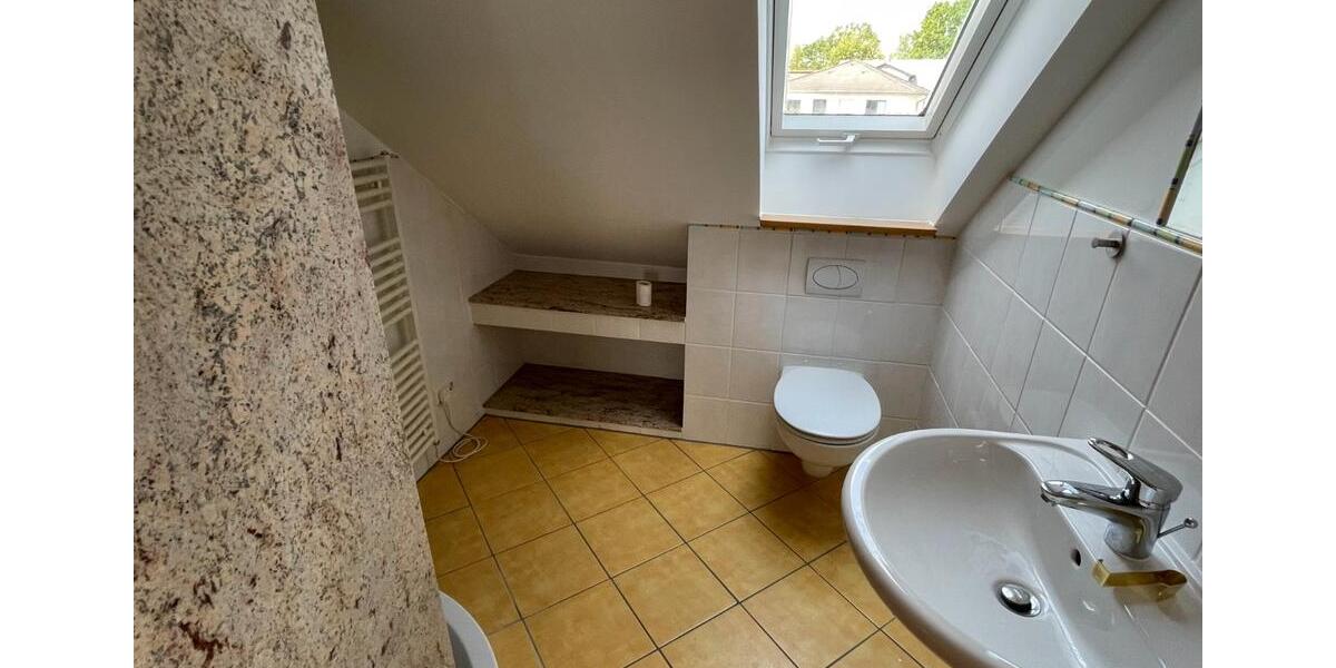 Dachgeschoßwohnung Uhldingen-Mühlhofen Mühlhofen - 1 Zimmer, 22 m&sup2;, 400&euro; | Angebot:26414080