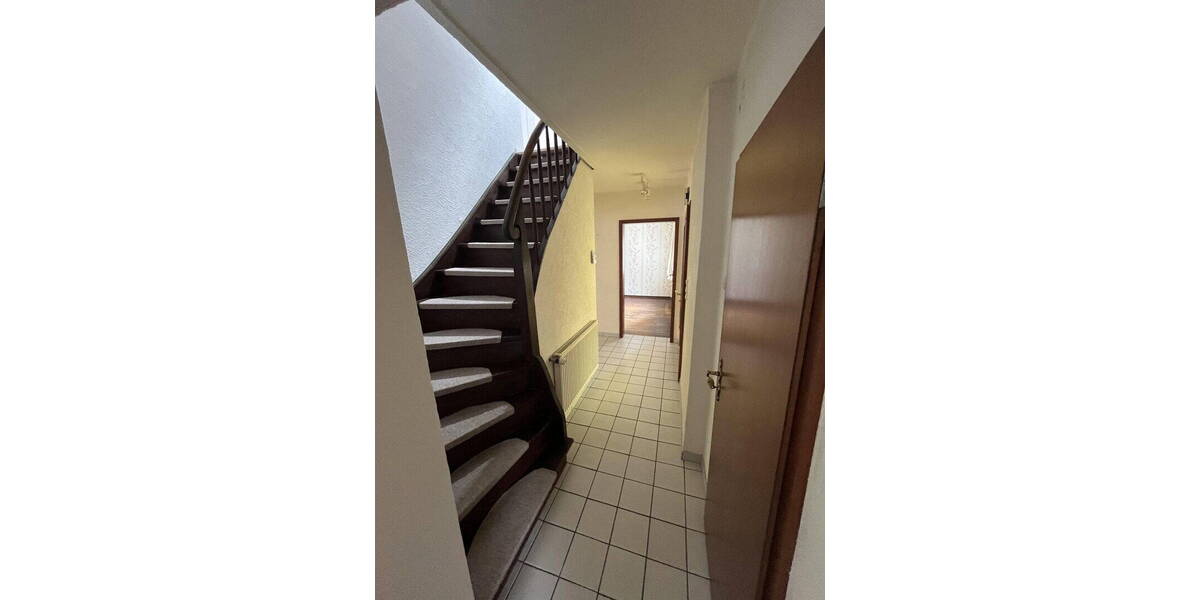 Einfamilienhaus Dreieich Götzenhain - 1 Zimmer, 175 m&sup2;, 850.000&euro; | Angebot:26065021