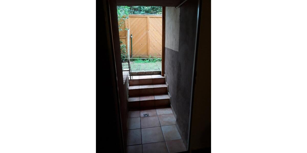 Mehrfamilienhaus zentral in Köln-Rath v. Privat H: 0152 58103358 20 zimmer