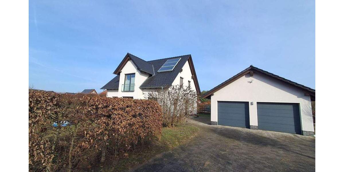 Einfamilienhaus Neuruppin - 5 Zimmer, 170 m&sup2;, 1.600&euro; | Angebot:25819994