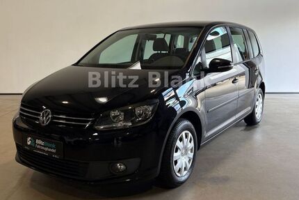 VW Touran 128.201 km 9.990 &euro; Ahrensbök 23623