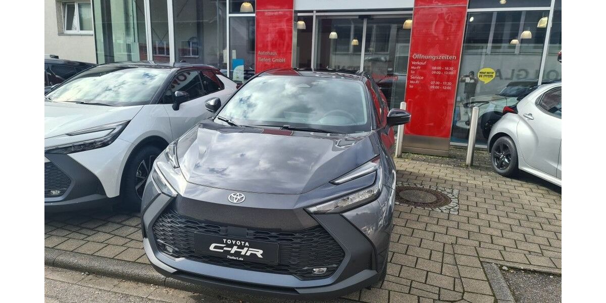 Toyota C-HR 6.500 km 33.980 &euro; Lauchringen 79787