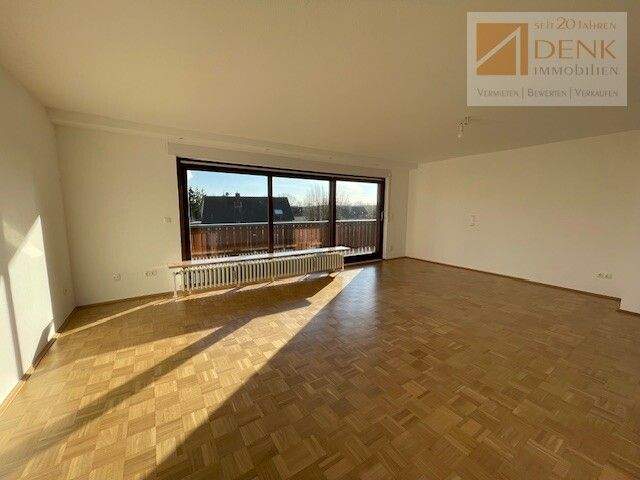 Familienglück garantiert - Großzügige 5-Zimmer- Wohnung mit Balkon in Buchbrunn 5 zimmer