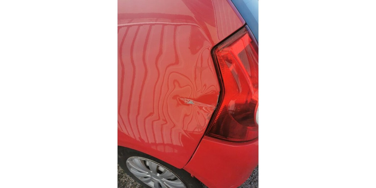 Dacia Sandero 123.400 km 1.390 &euro; Backnang 71522