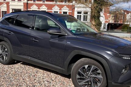Hyundai TUCSON 64.000 km 24.199 &euro; Bargteheide 22941