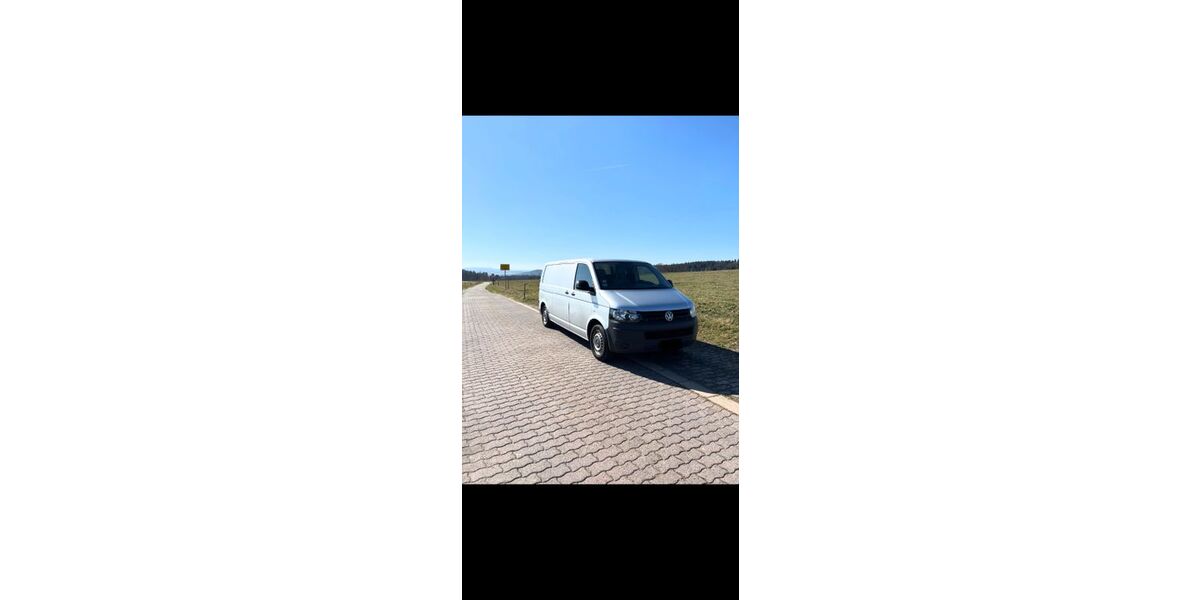 VW T5 Transporter 340.000 km 6.799 &euro; Stolpen 01833