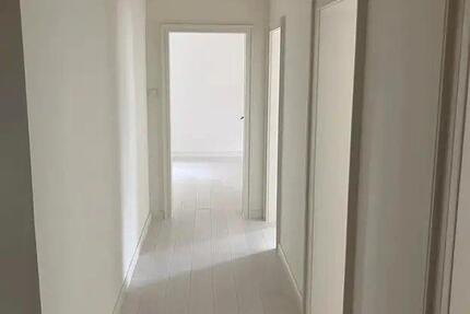 Wohnen auf Zeit Augsburg Universitätsviertel - 1 Zimmer, 94 m&sup2;, 540&euro; | Angebot:26385241