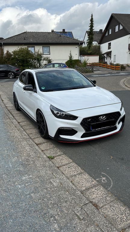 Hyundai i30 83.000 km 21.800 € Idstein 65510