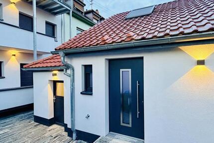 Haus Karlsruhe Innenstadt-Ost - 8 Zimmer, 190 m&sup2;, 8.000&euro; | Angebot:26640853
