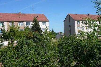 Wohnung Uckerfelde Hohengüstow - 3 Zimmer, 67 m&sup2;, 365&euro; | Angebot:25107999