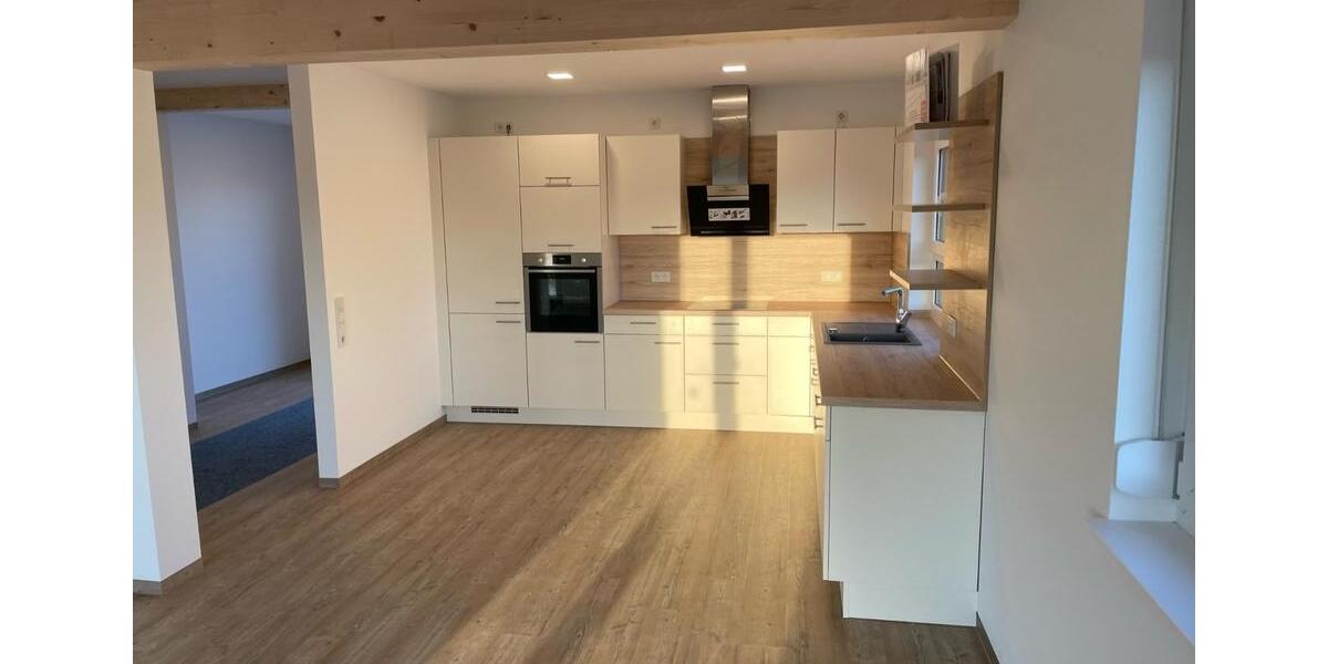 Doppelhaushälfte Hohenroth - 4.5 Zimmer, 122 m&sup2;, 1.195&euro; | Angebot:24631592