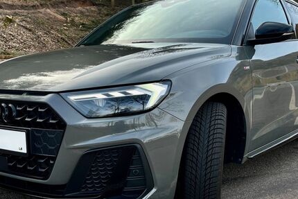 Audi A1 9.900 km 29.990 &euro; Rehlingen-Siersburg 66780