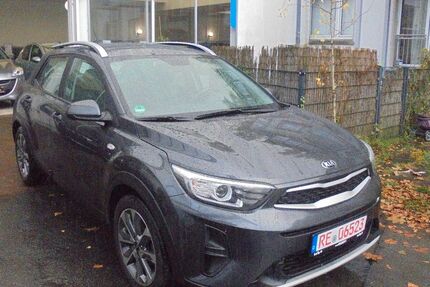 Kia Stonic 60.000 km 13.990 € Recklinghausen 45659