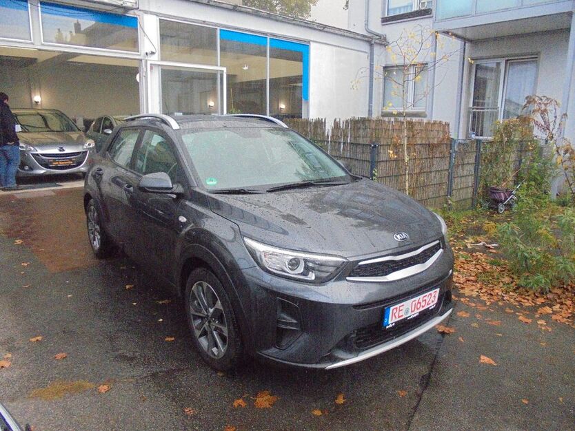 Kia Stonic 60.000 km 13.990 € Recklinghausen 45659